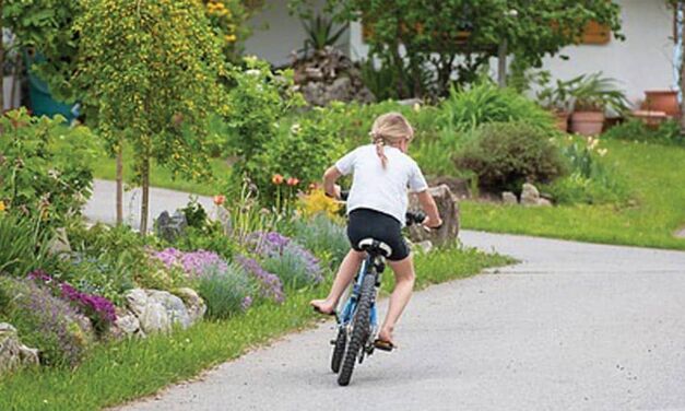 Pas d’enfants en résidence surveillée !